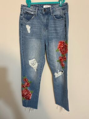 CELLO Blue Distressed Floral Embroidered Women’s Mom Jeans Size 3